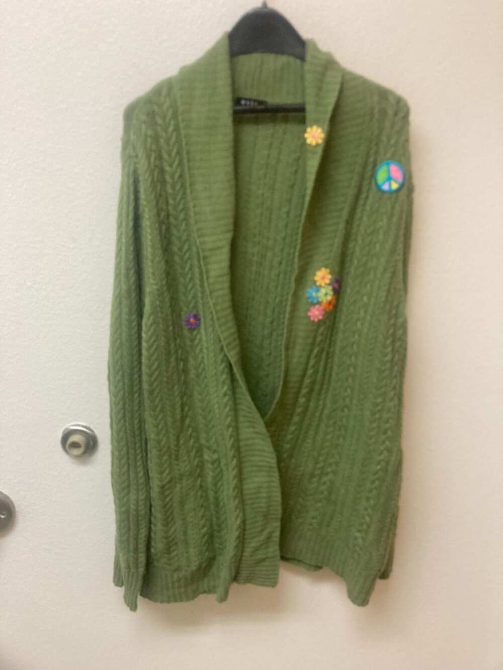 EVIE Woman Green Cashmere Cable Knit Cardigan (XL)